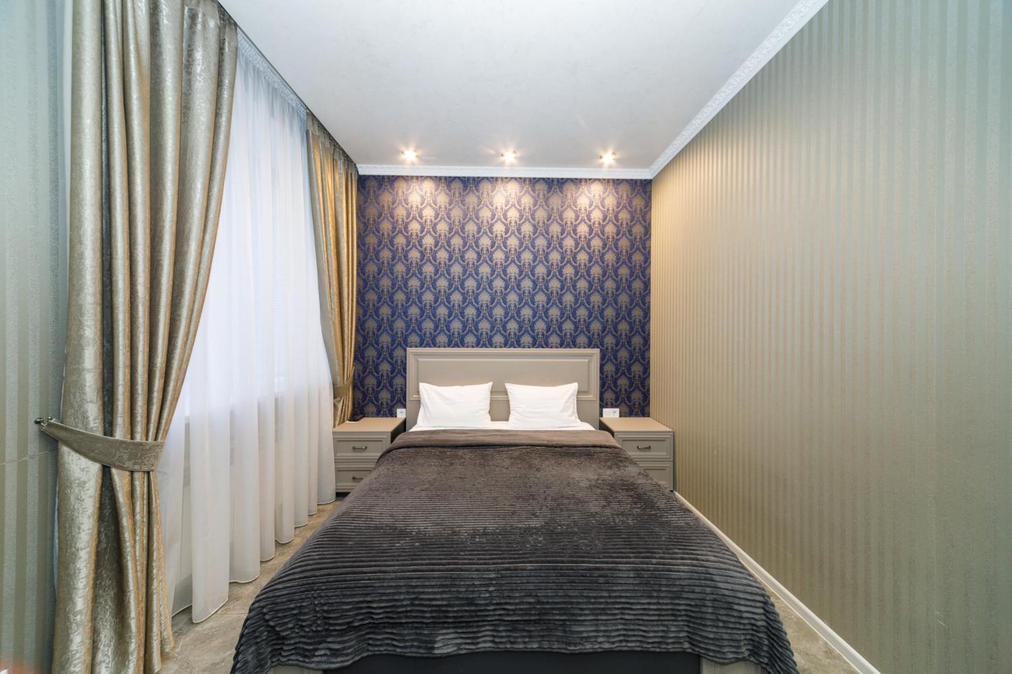 L.O.Y Family Hotel Dnipro Dış mekan fotoğraf