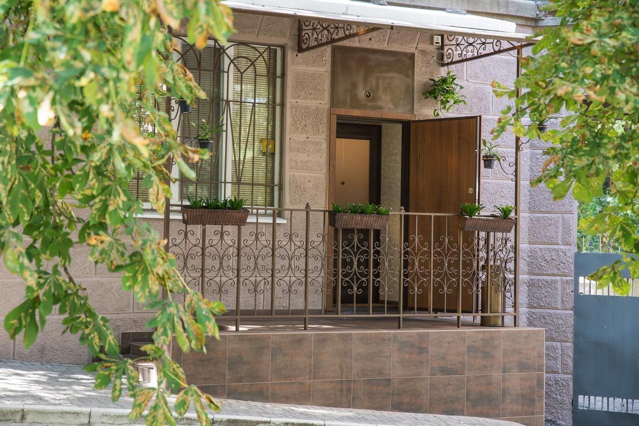 L.O.Y Family Hotel Dnipro Dış mekan fotoğraf