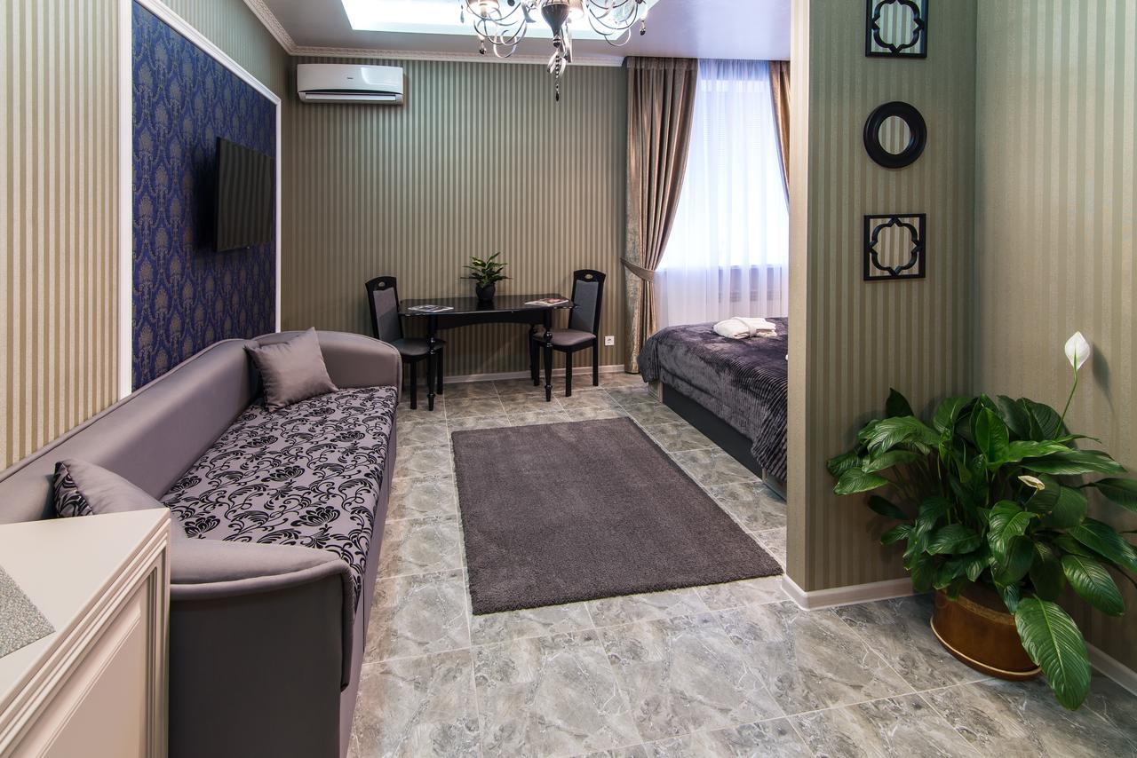L.O.Y Family Hotel Dnipro Dış mekan fotoğraf