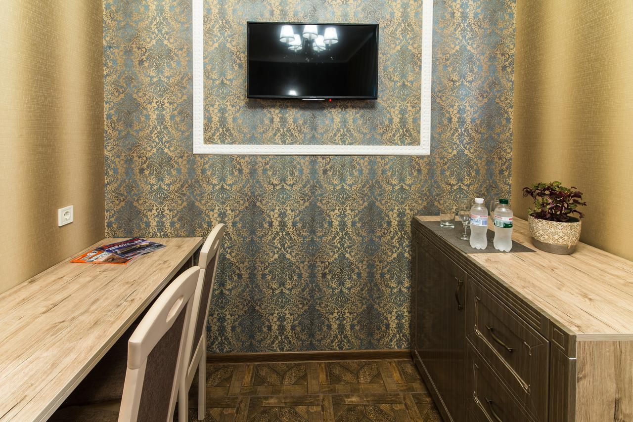 L.O.Y Family Hotel Dnipro Dış mekan fotoğraf